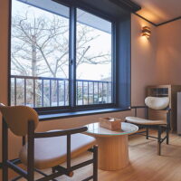 Enjoy a relaxing time on the ryokan-style veranda.